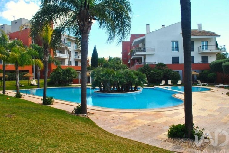 Apartamento T2 para Venda em Quarteira Foto 2