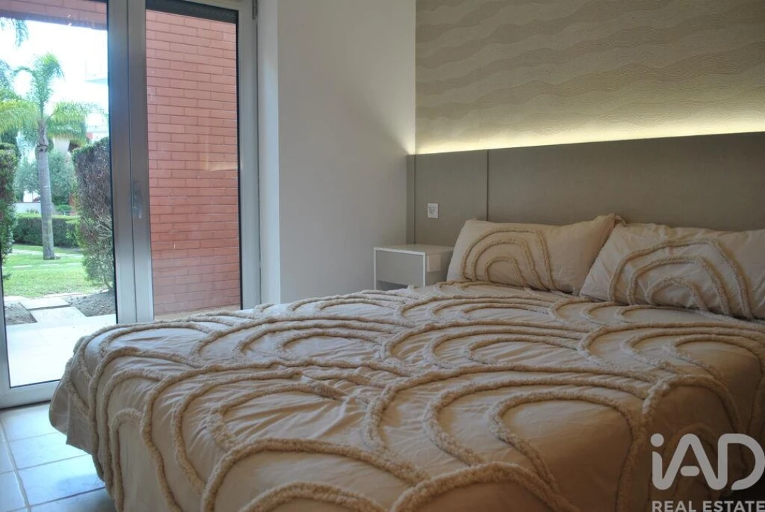Apartamento T2 para Venda em Quarteira Foto 19