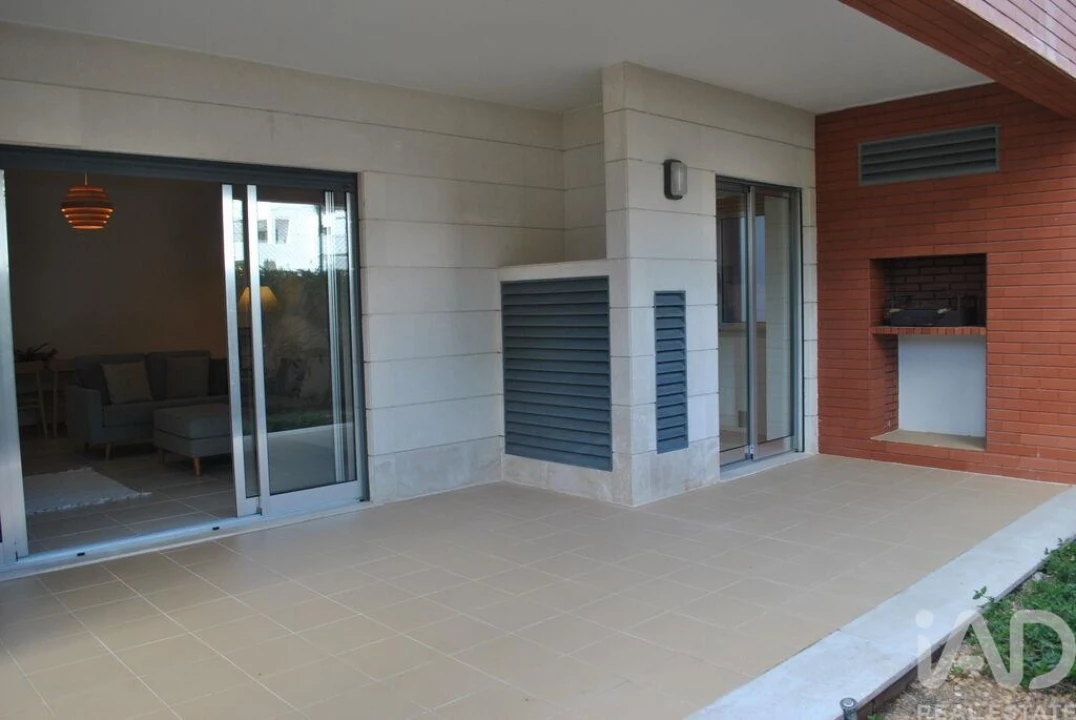 Apartamento T2 para Venda em Quarteira Foto 10