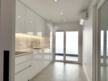 Apartamento T4 para Venda em Leiria, Pousos, Barreira e Cortes
