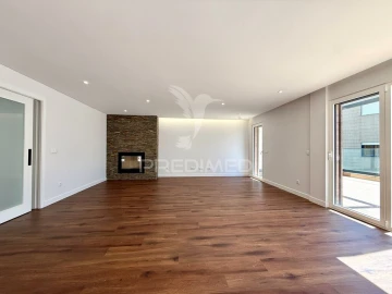 Apartamento T4 para Venda em Leiria, Pousos, Barreira e Cortes