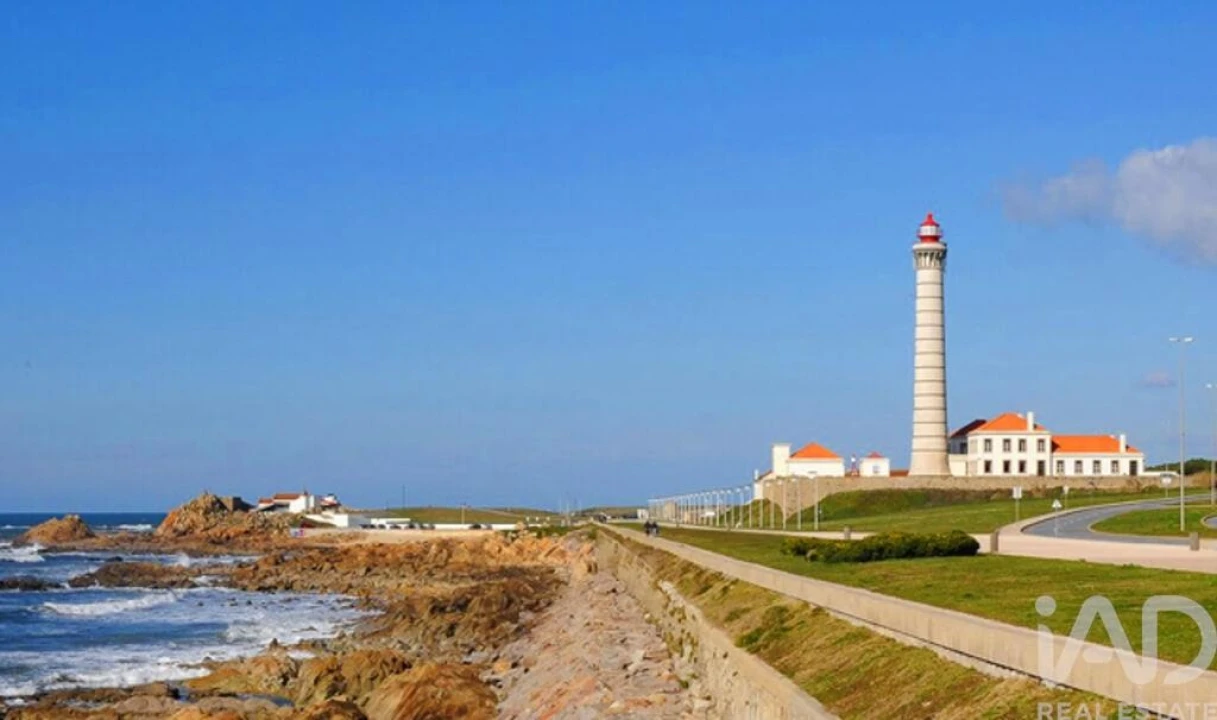 Moradia T4 para Venda em Matosinhos e Leça da Palmeira Foto 1