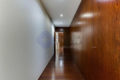 Apartamento T2 para Venda em Póvoa de Varzim, Beiriz e Argivai