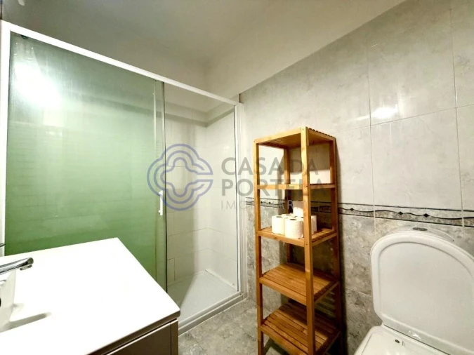 Apartamento T1 para Venda em Seixal, Arrentela e Aldeia de Paio Pires Foto 13