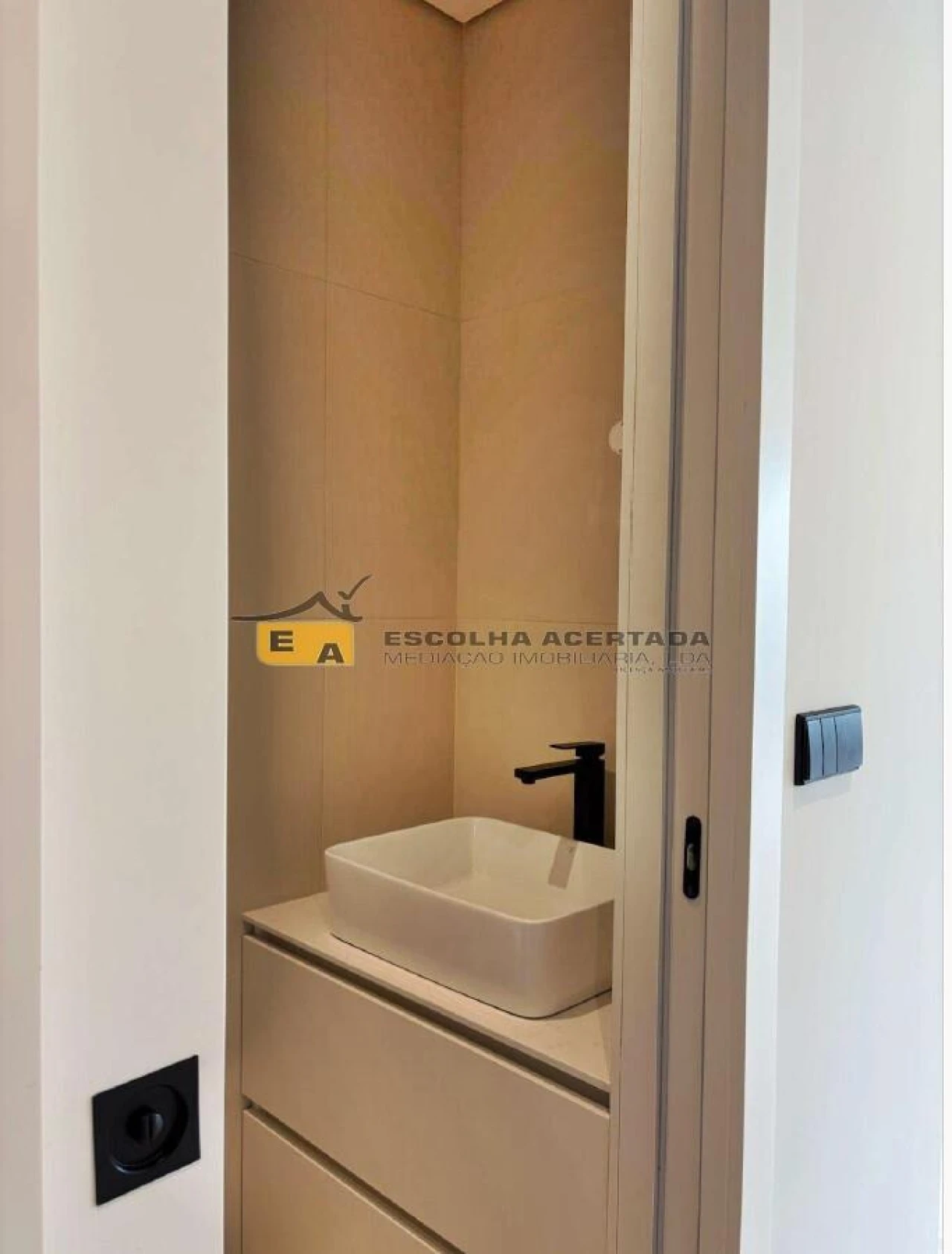 Apartamento T4 para Venda em Gondomar (São Cosme), Valbom e Jovim Foto 8