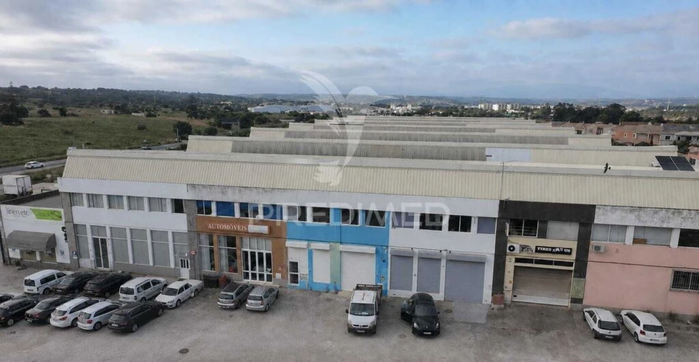 Loja para Venda em Odiaxere Foto 1