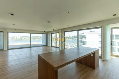 Apartamento T4 para Venda em Canidelo