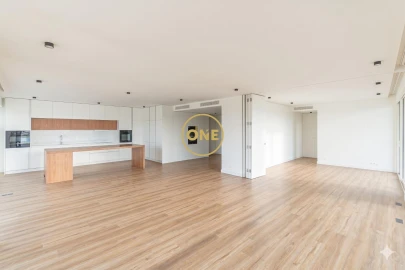 Apartamento T4 para Venda em Canidelo