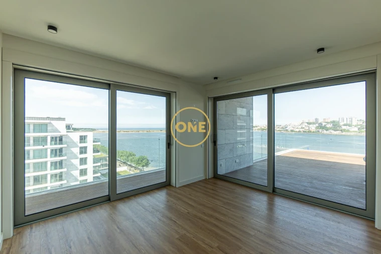 Apartamento T4 para Venda em Canidelo Foto 35