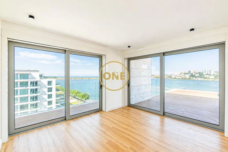 Apartamento T4 para Venda em Canidelo Foto 9