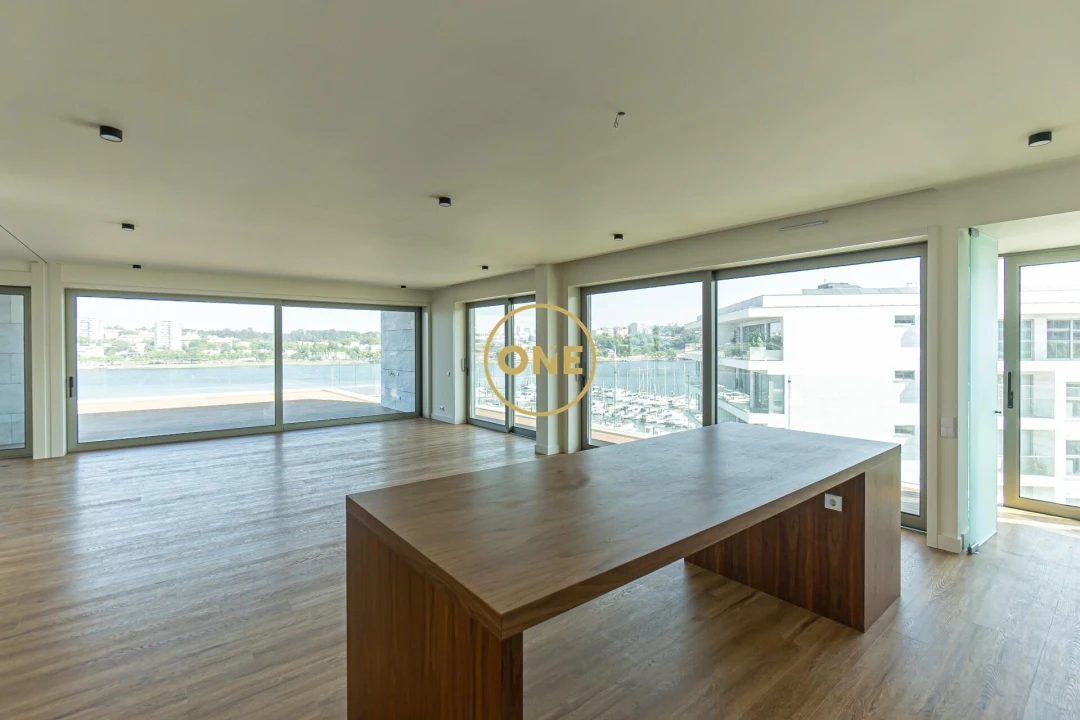 Apartamento T4 para Venda em Canidelo Foto 40