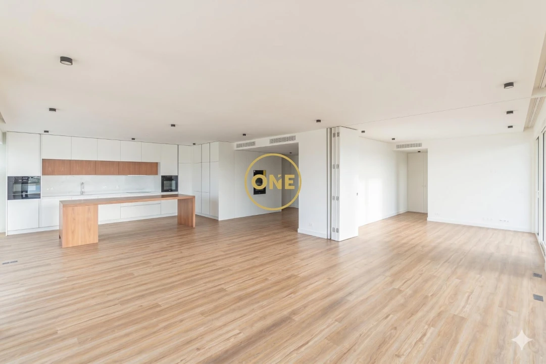 Apartamento T4 para Venda em Canidelo Foto 24