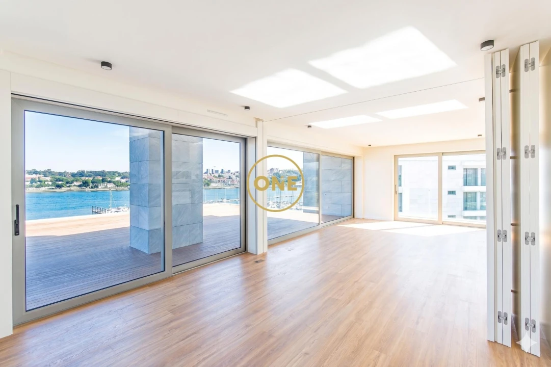 Apartamento T4 para Venda em Canidelo Foto 16