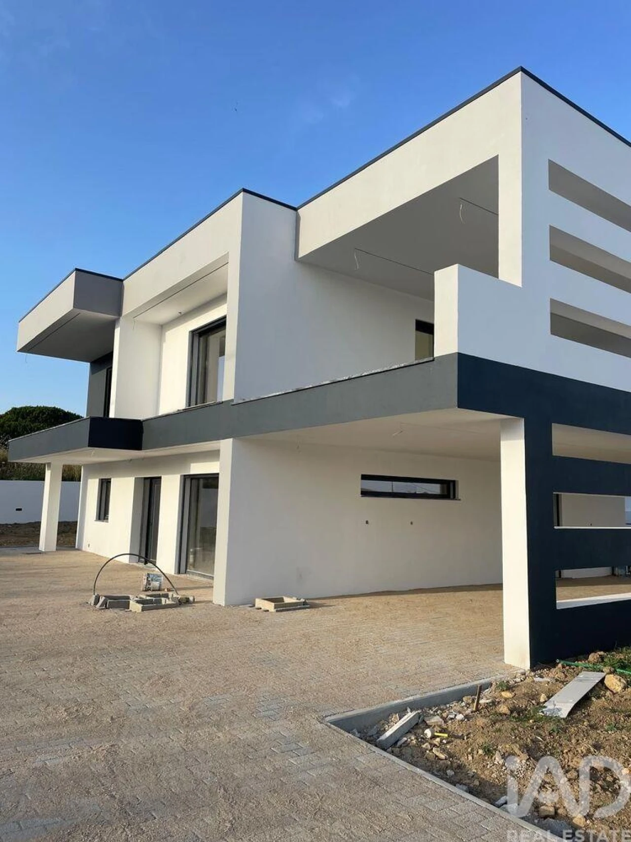 Moradia T4 para Venda em Santa Maria e São Miguel, São Martinho, São Pedro Penaferrim Foto 1