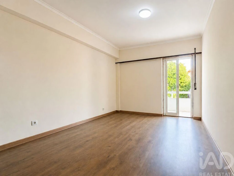 Apartamento T2 para Venda em Alcabideche Foto 9