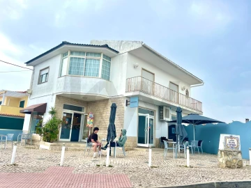 Moradia T5 para Arrendamento em Alcabideche