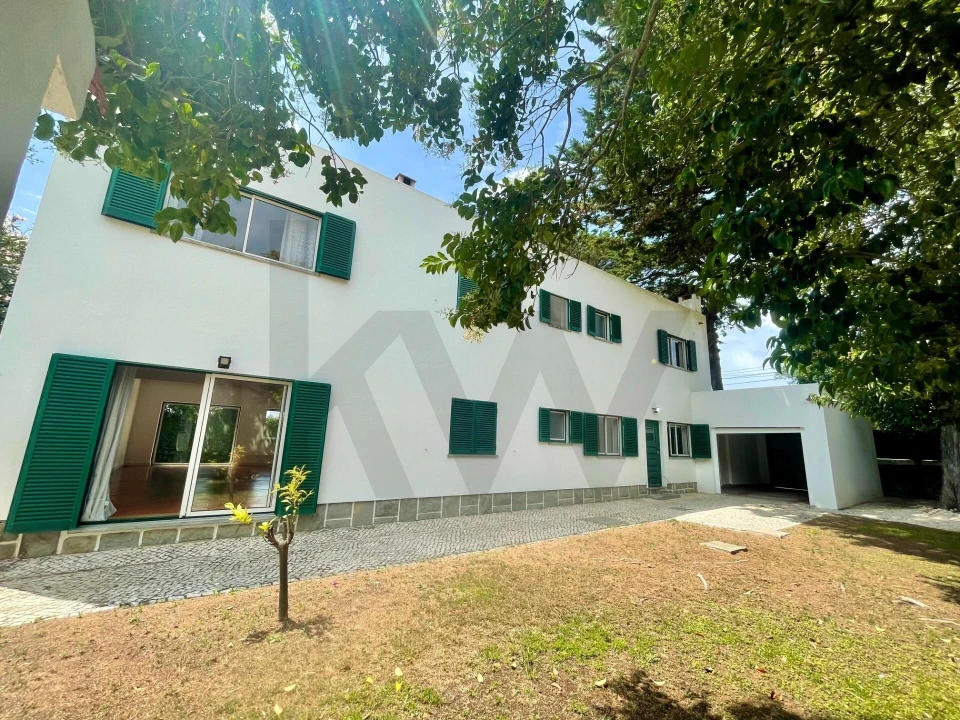 Moradia T5 para Arrendamento em Alcabideche Foto 3