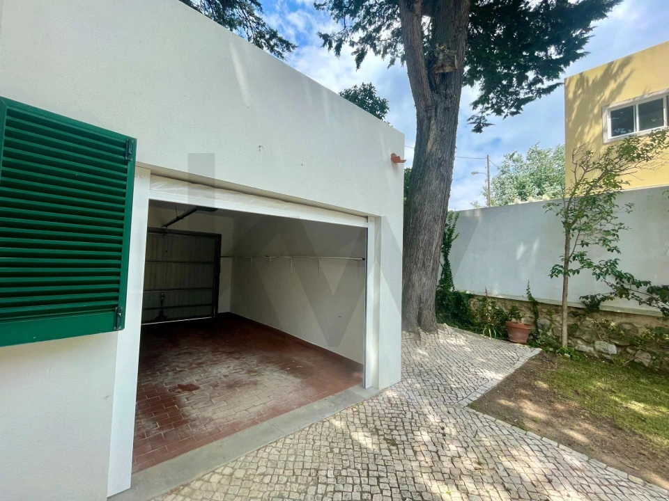 Moradia T5 para Arrendamento em Alcabideche Foto 33