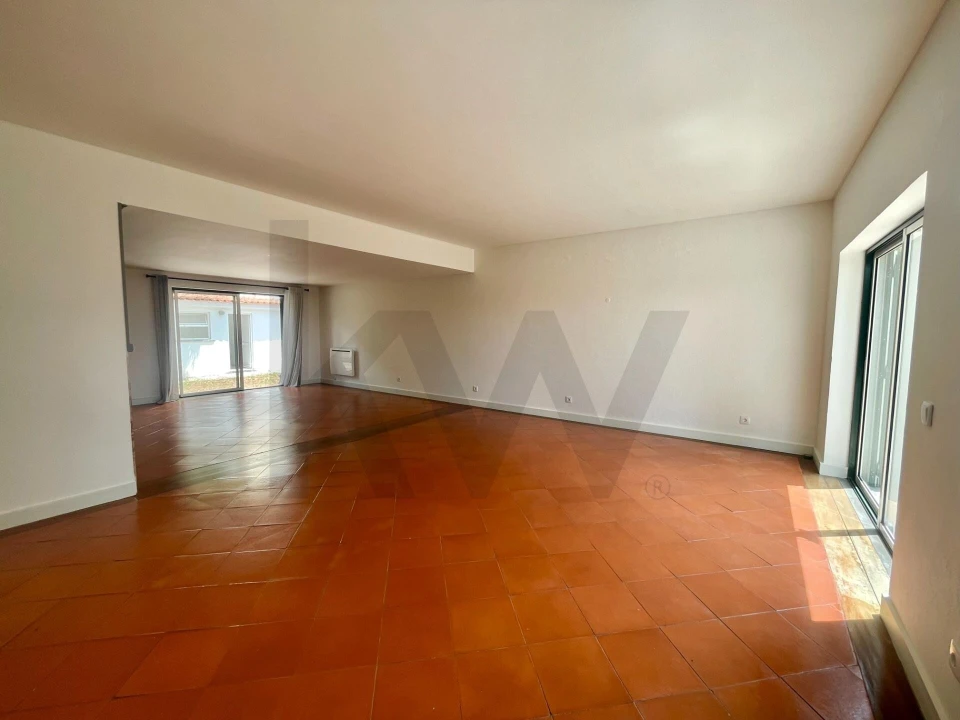 Moradia T5 para Arrendamento em Alcabideche Foto 11