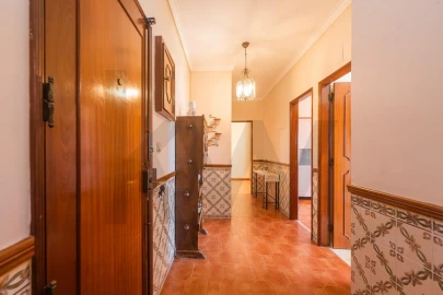 Apartamento T2 para Venda em Agualva e Mira-Sintra