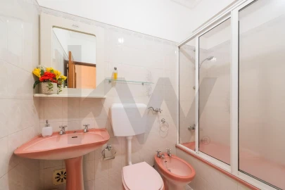 Apartamento T2 para Venda em Agualva e Mira-Sintra