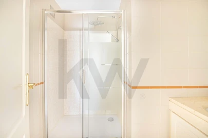Apartamento T2 para Arrendamento em Arroios