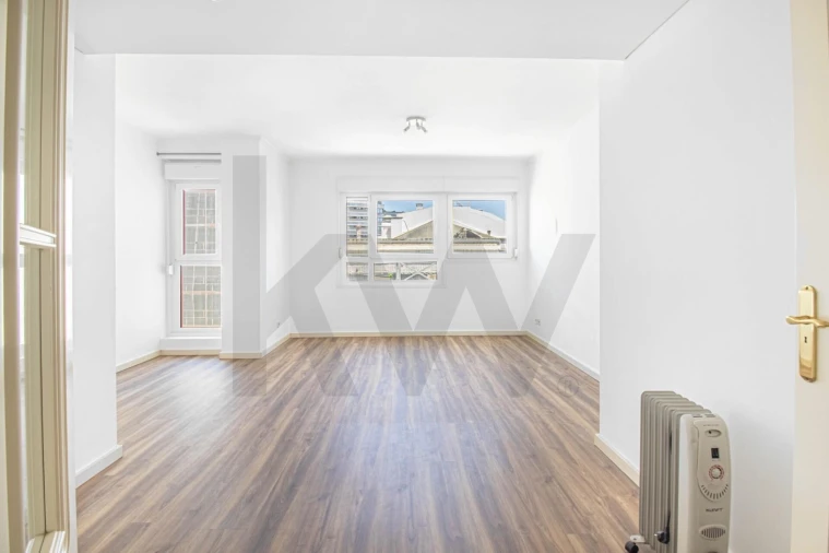 Apartamento T2 para Arrendamento em Arroios Foto 7