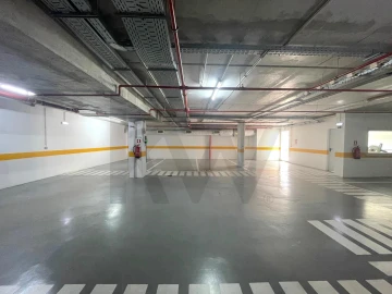 Apartamento T3 para Arrendamento em Estrela