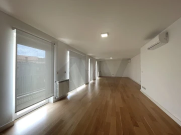 Apartamento T3 para Arrendamento em Estrela