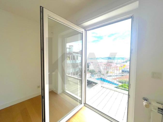 Apartamento T3 para Arrendamento em Estrela Foto 8
