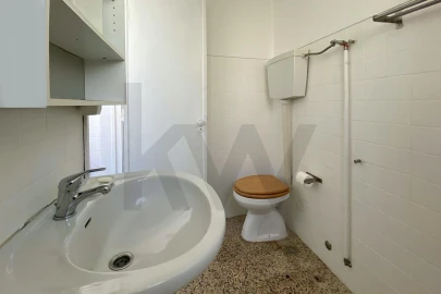 Apartamento T1 para Arrendamento em Campo de Ourique