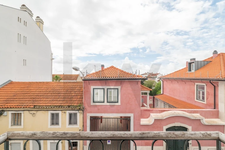 Apartamento T1 para Arrendamento em Campo de Ourique Foto 3