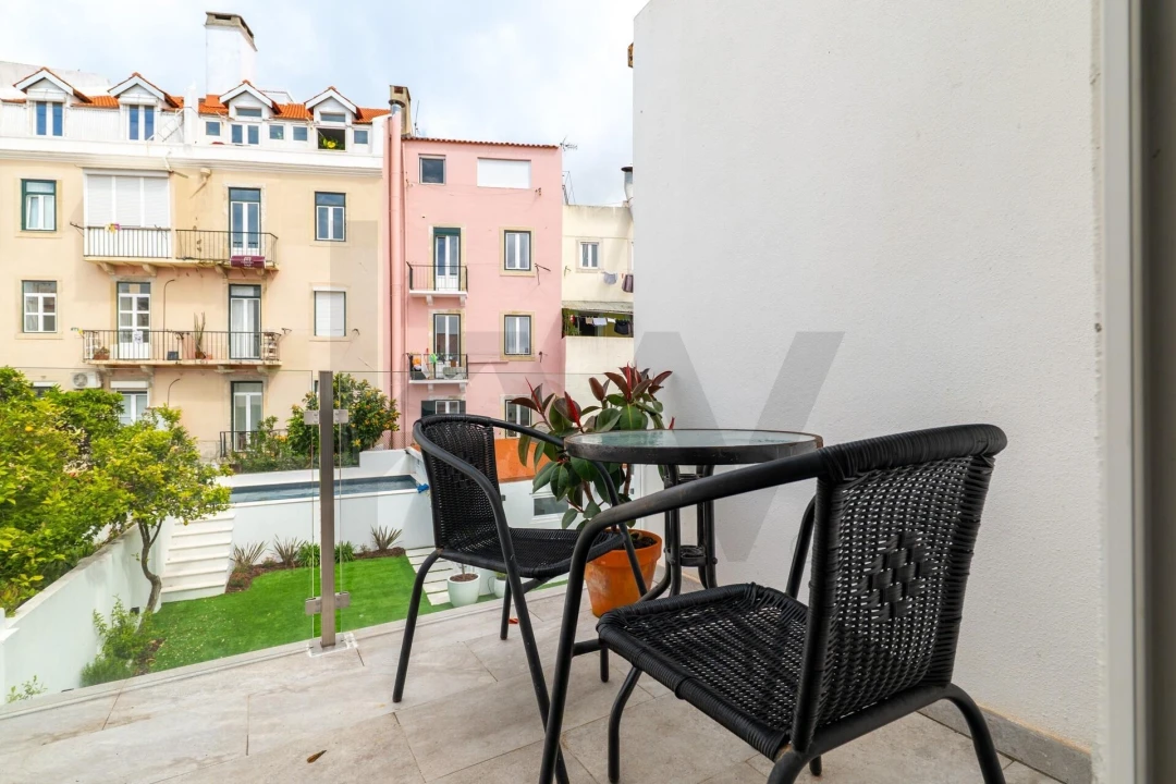Apartamento T1 para Arrendamento em Campo de Ourique Foto 4