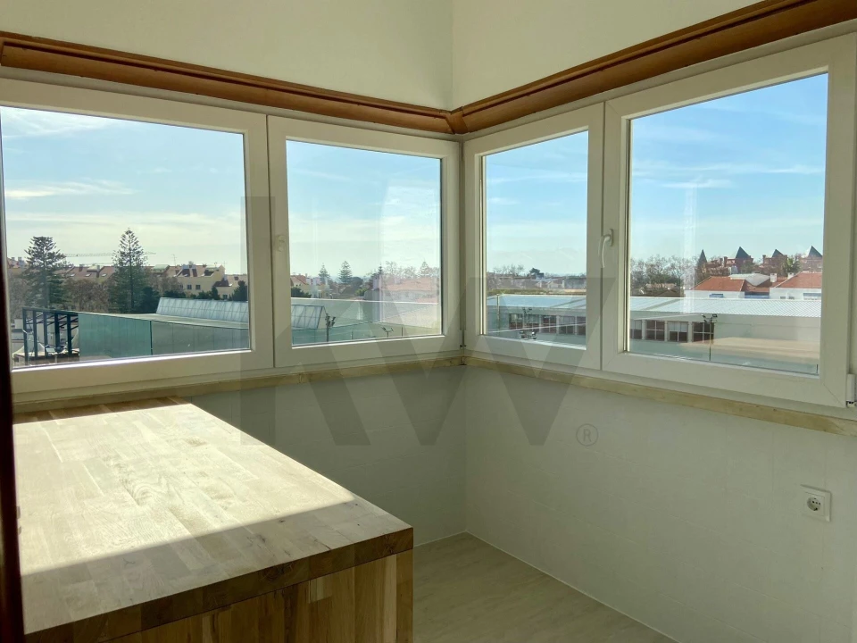 Apartamento T3 para Arrendamento em Carcavelos e Parede Foto 8