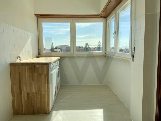 Apartamento T3 para Arrendamento em Carcavelos e Parede Foto 7