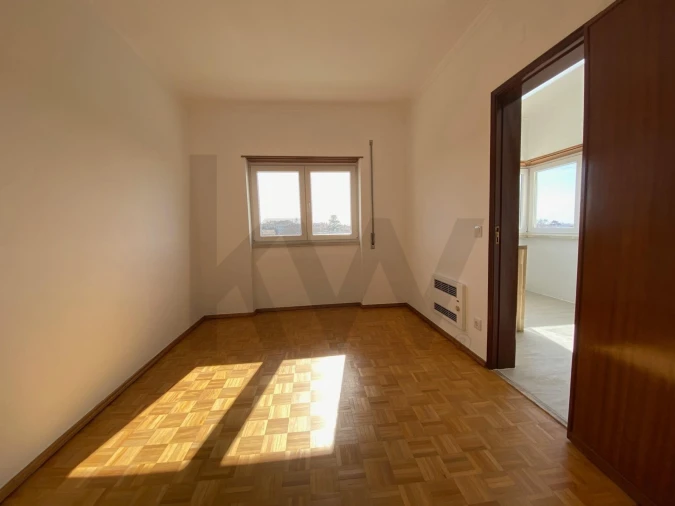 Apartamento T3 para Arrendamento em Carcavelos e Parede Foto 12