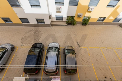 Apartamento T2 para Arrendamento em Seixal, Arrentela e Aldeia de Paio Pires