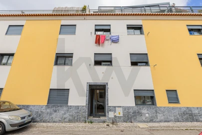 Apartamento T2 para Arrendamento em Seixal, Arrentela e Aldeia de Paio Pires