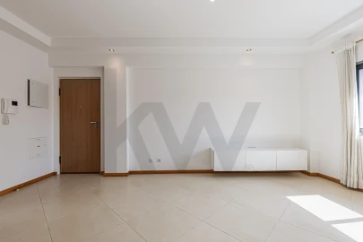 Apartamento T2 para Arrendamento em Seixal, Arrentela e Aldeia de Paio Pires