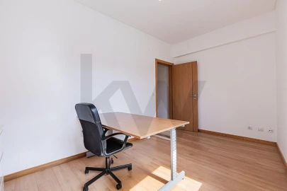 Apartamento T2 para Arrendamento em Seixal, Arrentela e Aldeia de Paio Pires