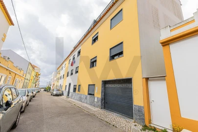 Apartamento T2 para Arrendamento em Seixal, Arrentela e Aldeia de Paio Pires