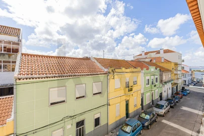 Apartamento T2 para Arrendamento em Seixal, Arrentela e Aldeia de Paio Pires