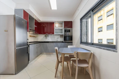 Apartamento T2 para Arrendamento em Seixal, Arrentela e Aldeia de Paio Pires