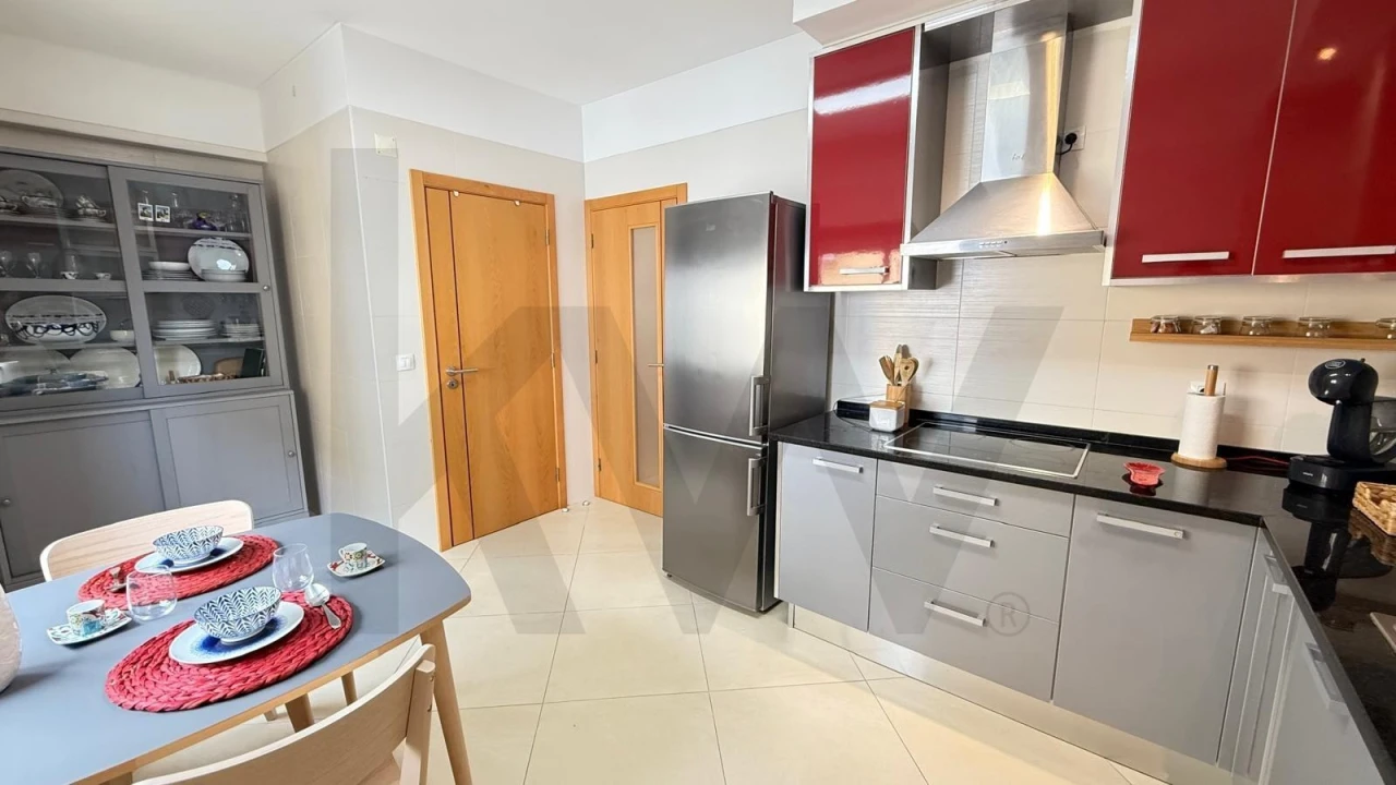 Apartamento T2 para Arrendamento em Seixal, Arrentela e Aldeia de Paio Pires Foto 8