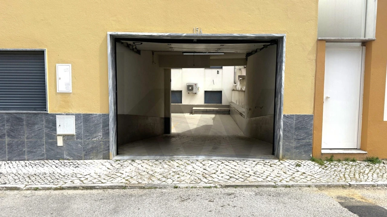 Apartamento T2 para Arrendamento em Seixal, Arrentela e Aldeia de Paio Pires Foto 15