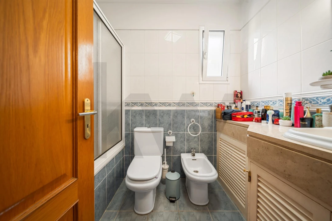 Apartamento T2 para Venda em Caniço Foto 18