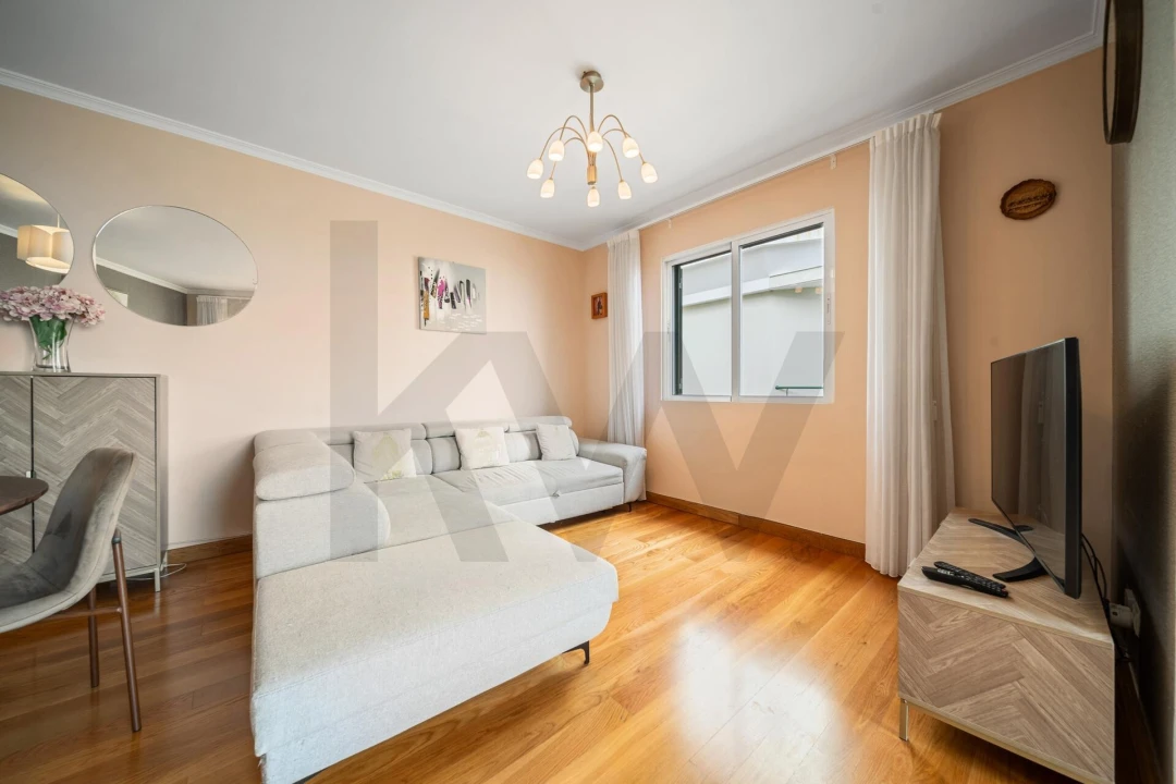 Apartamento T2 para Venda em Caniço Foto 4