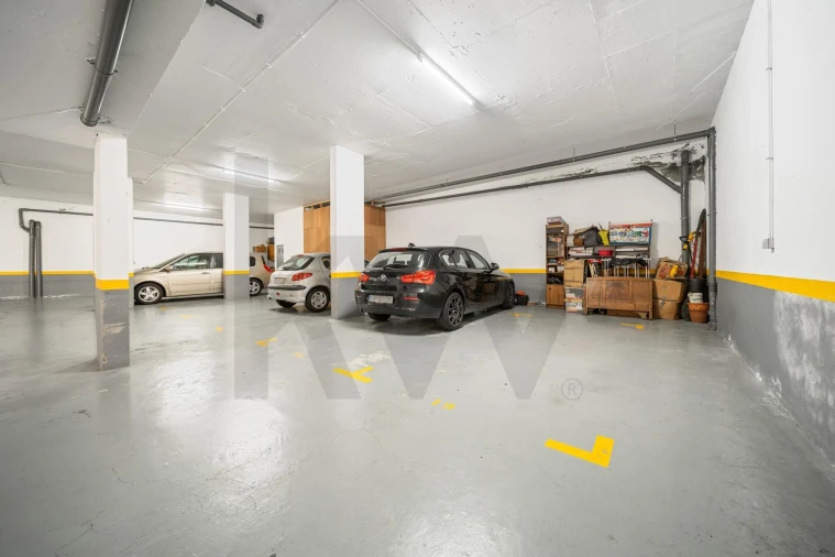 Apartamento T2 para Venda em Caniço Foto 28