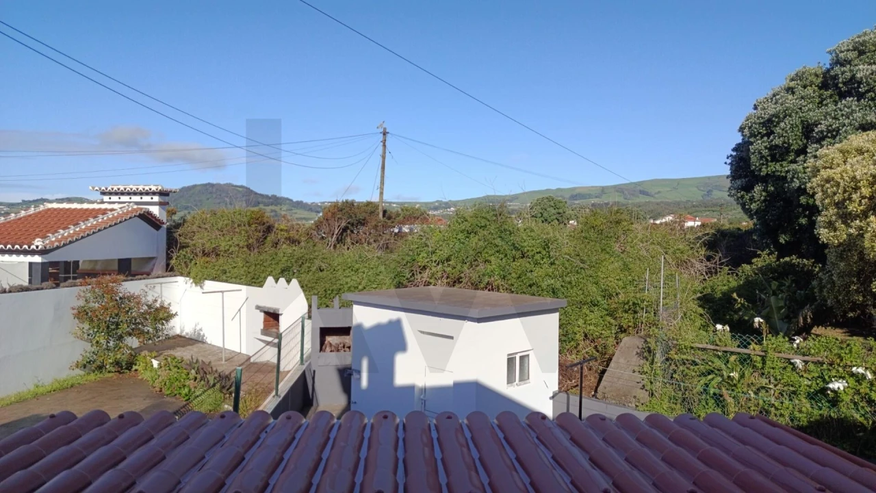 Moradia T3 para Venda em Porto Martins Foto 14