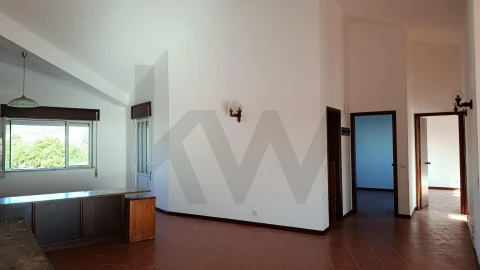 Moradia T3 para Venda em Porto Martins